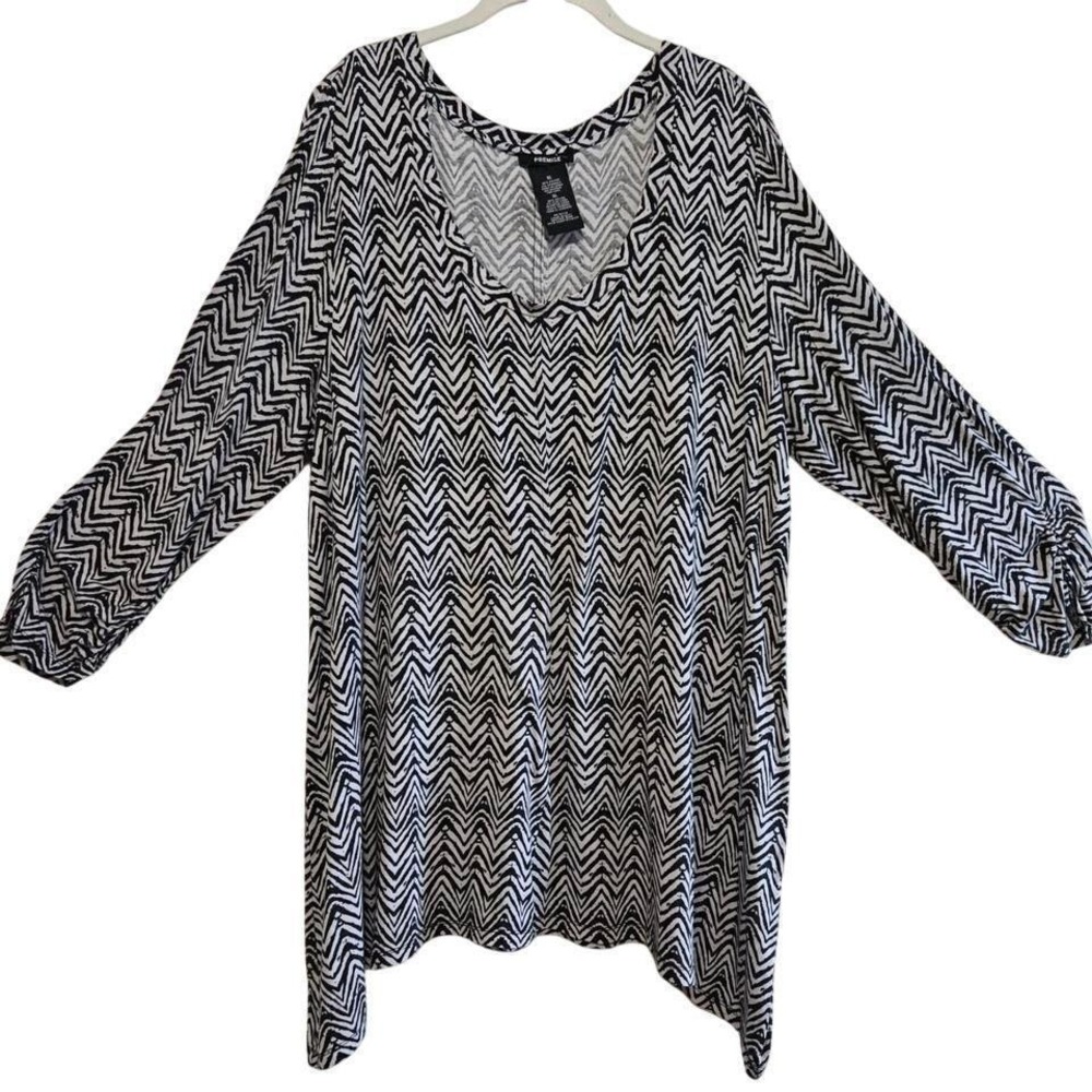 Premise, chevron batik Lagenlook tunic with ruched sleeves. Size:‎ XL
